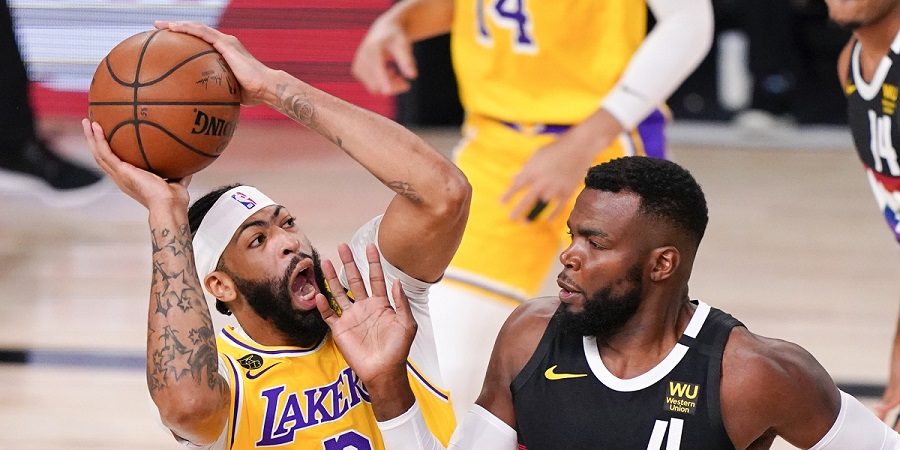 Lakers, NBA Finaline Göz Kırptı