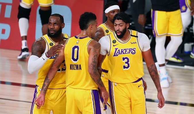 Lakers Miami Heat Karşısında Rahat Kazandı