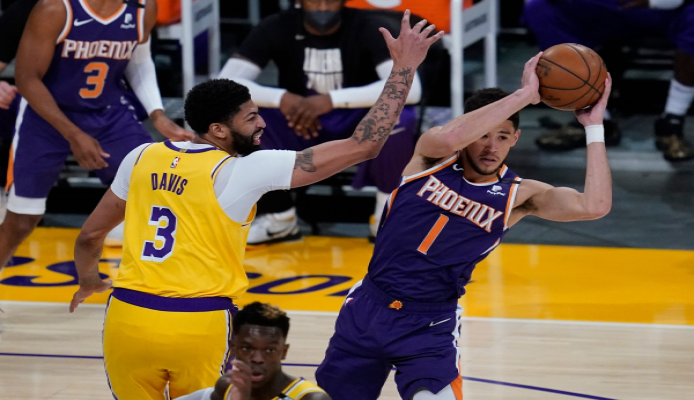 Phoenix, Lakers’ı Tatile Gönderdi