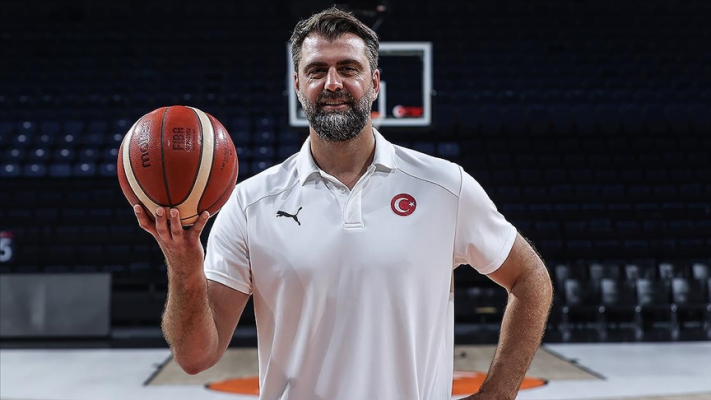 Mehmet Okur: “Olimpiyat Vizesi Alarak Ülkemizi Gururlandırmak İstiyoruz