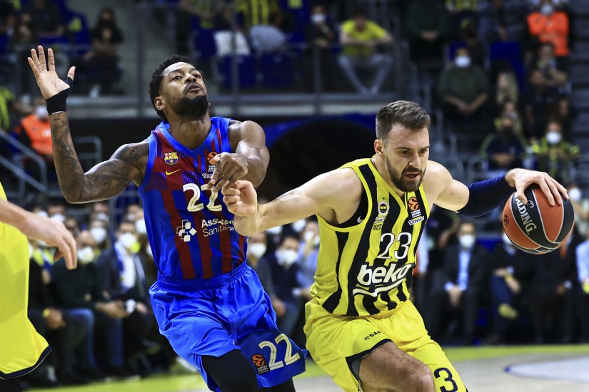 Fenerbahçe Beko, Barcelona Karşısında Son Topta Kaybetti