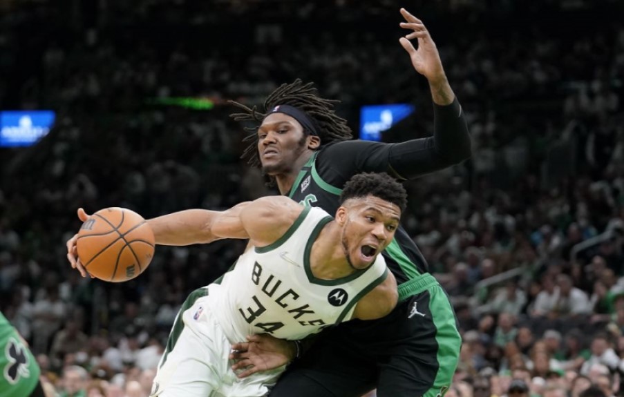 Milwaukee Bucks Giannis’in Gecesinde Celtics Karşısında Farklı Kazandı