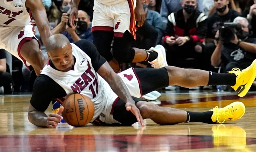 P.J. Tucker Philadelphia 76ers ile Anlaşıyor