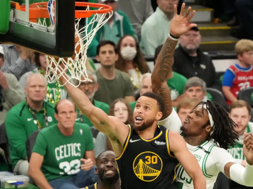 Boston Celtics Jayson Tatum Liderliğinde Kazanıp Seride Öne Geçti
