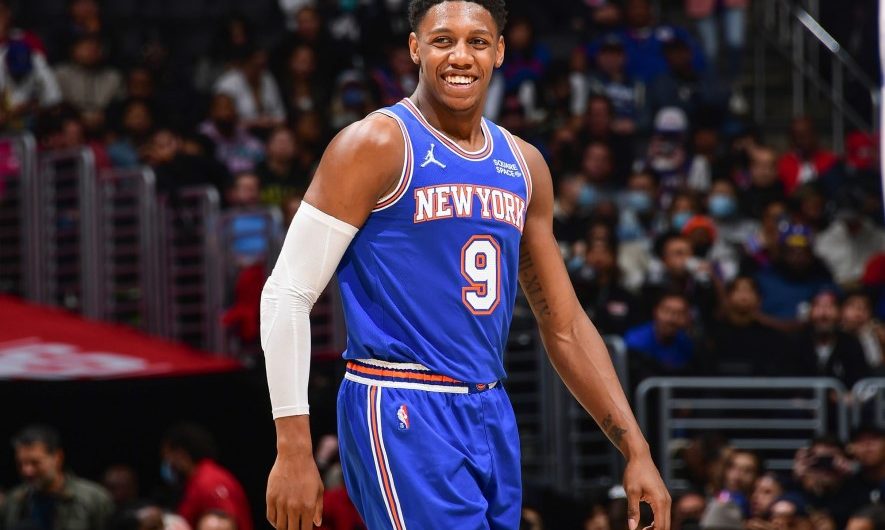 New York Knicks R.J. Barrett ile Kontrat Uzattı