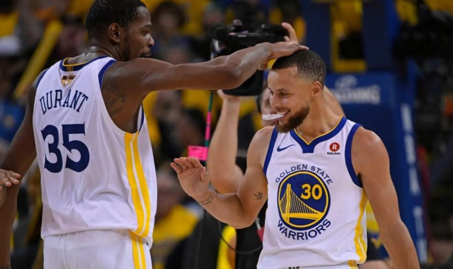 Stephen Curry, Warriors’un Yaz Döneminde Kevin Durant ile İlgilendiğini Doğruladı