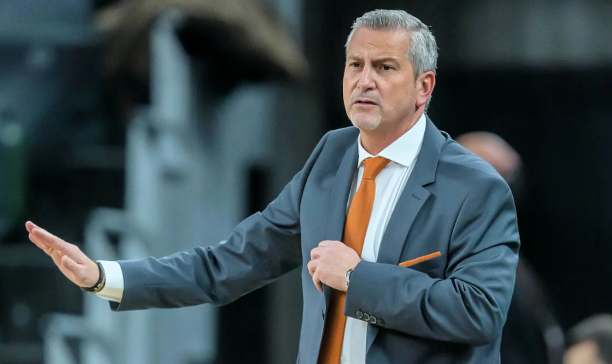 RESMİ: Koç Zouros, 36 Yıl Sonra Panionios’a Döndü