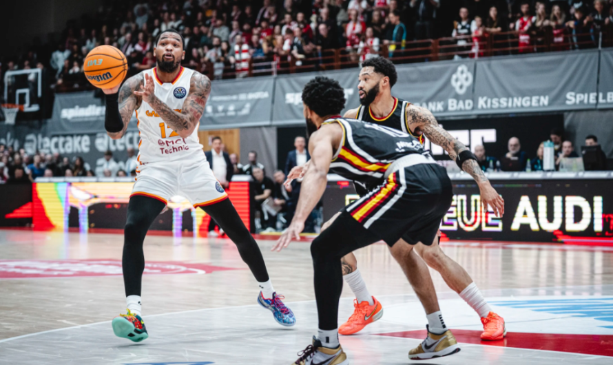 Galatasaray, Wurzburg Deplasmanında Güle Oynaya Kazanarak Liderliği Garantiledi!